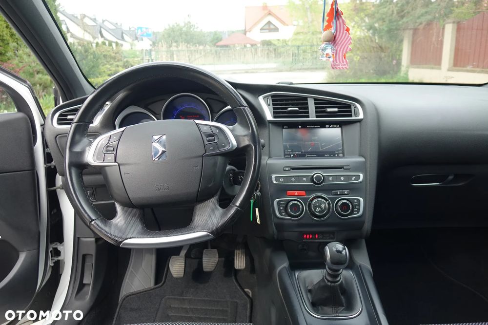 DS Automobiles DS 4 - 17