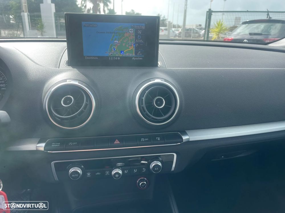 Audi A3 Cabrio 1.8 TFSi Attraction S tronic - 8