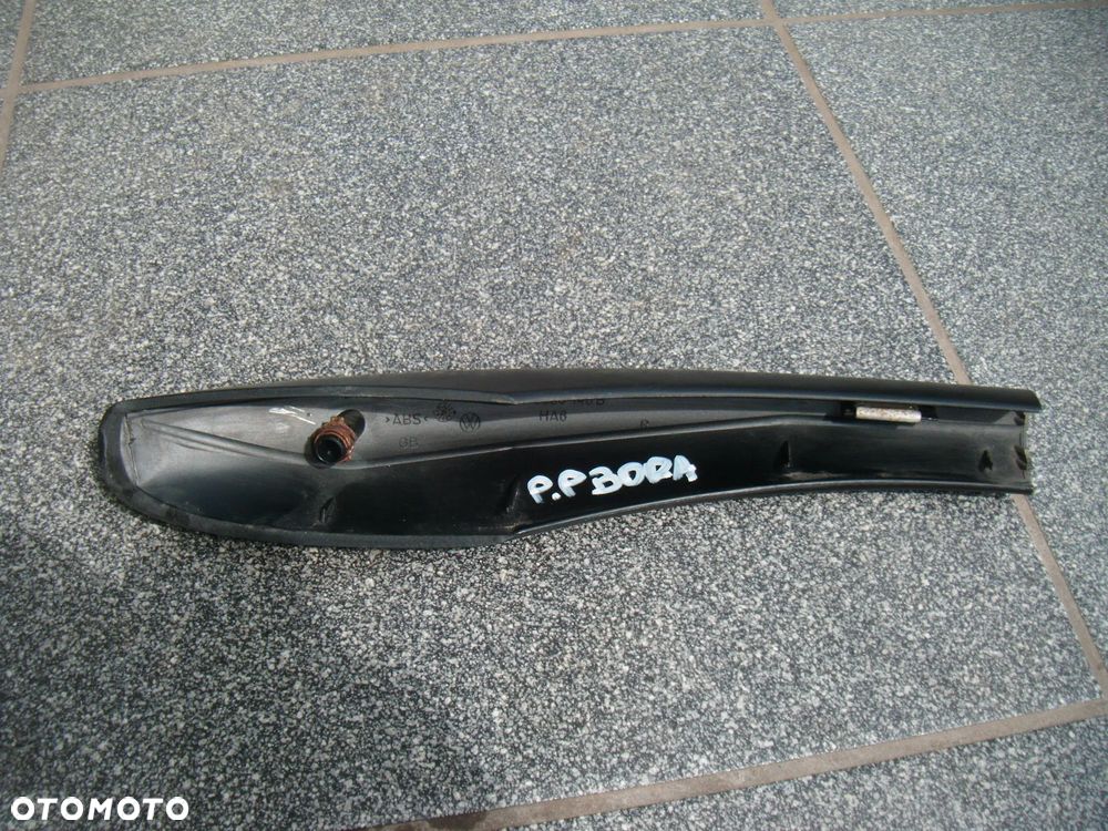 vw bora golf 4 kombi zaślepka relingu prawy przód  1j9860146B - 2