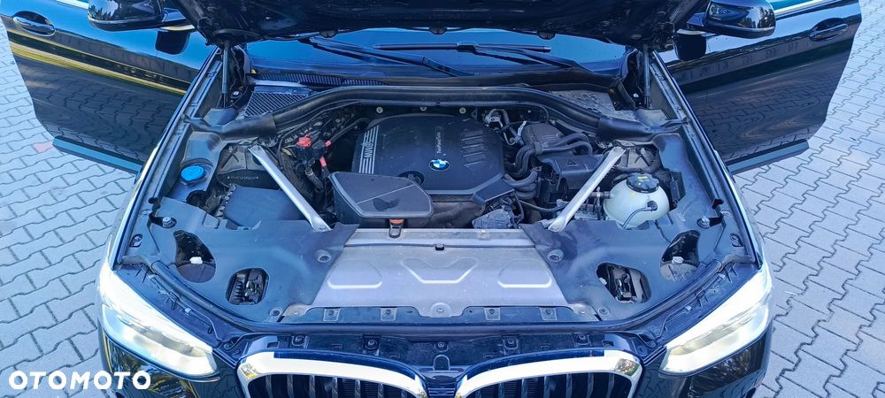 BMW X3 sDrive18d - 37