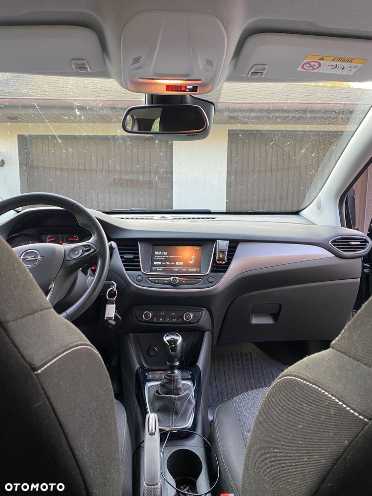 Opel Crossland X - 18
