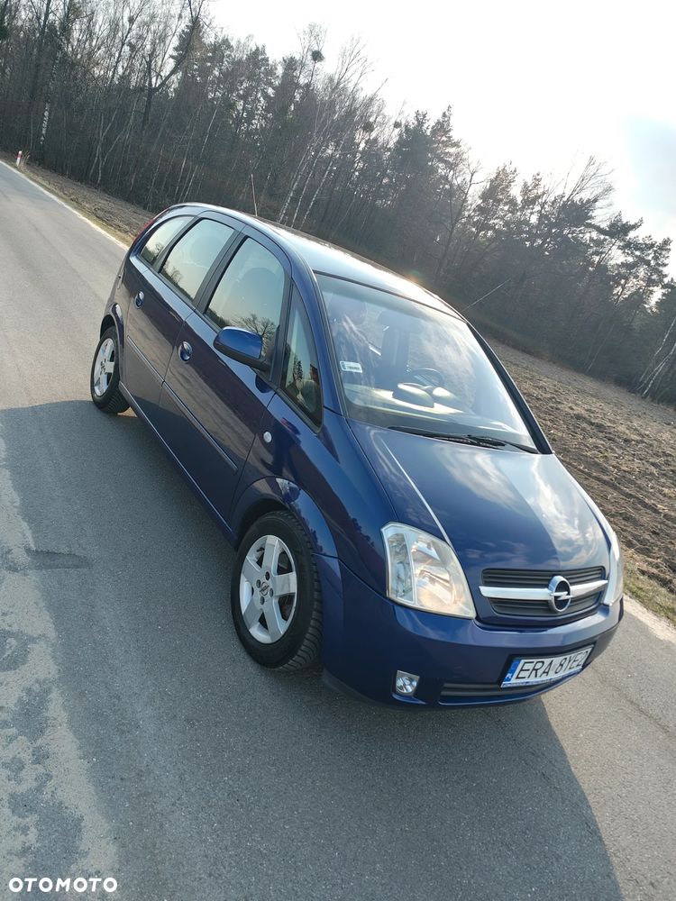 Opel Meriva 1.6 16V Essentia - 9
