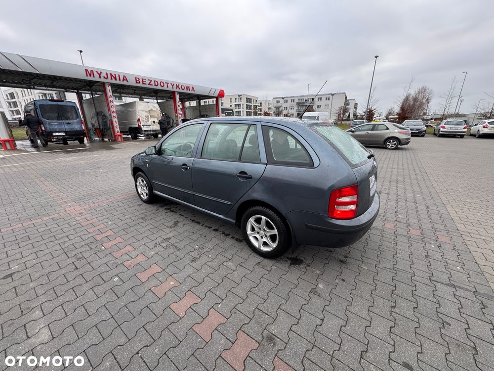Skoda Fabia 1.4 16V Combi Classic - 9