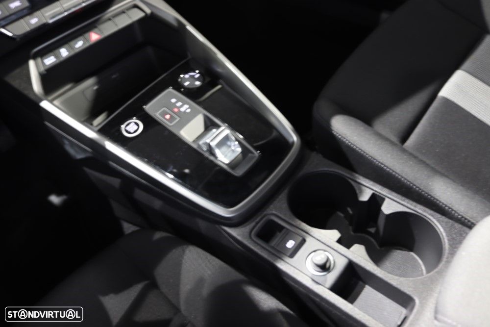 Audi A3 Sportback 40 TFSIe Advanced - 6