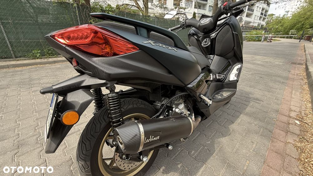 Yamaha X-max - 5