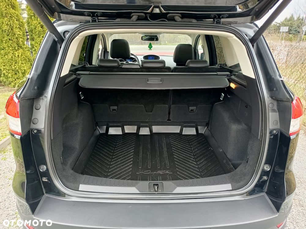 Ford Kuga 2.0 TDCi 4x4 Titanium - 38