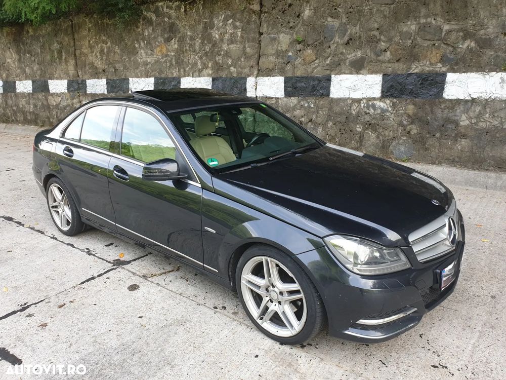 Mercedes-Benz C 250 CDI DPF 4Matic 7G-TRONIC BlueEFFICIENCY - 3