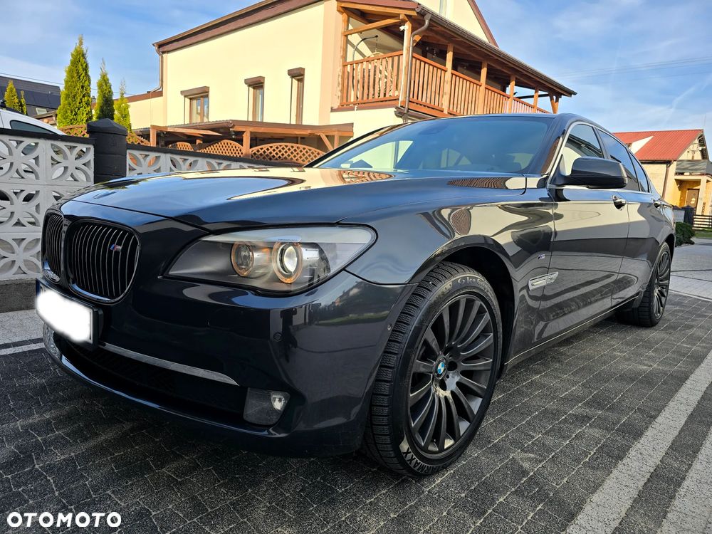 BMW Seria 7 740d xDrive - 33