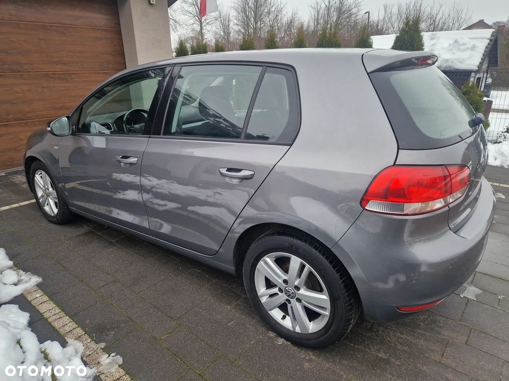 Volkswagen Golf 1.6 TDI DPF BlueMotion Technology MATCH - 11