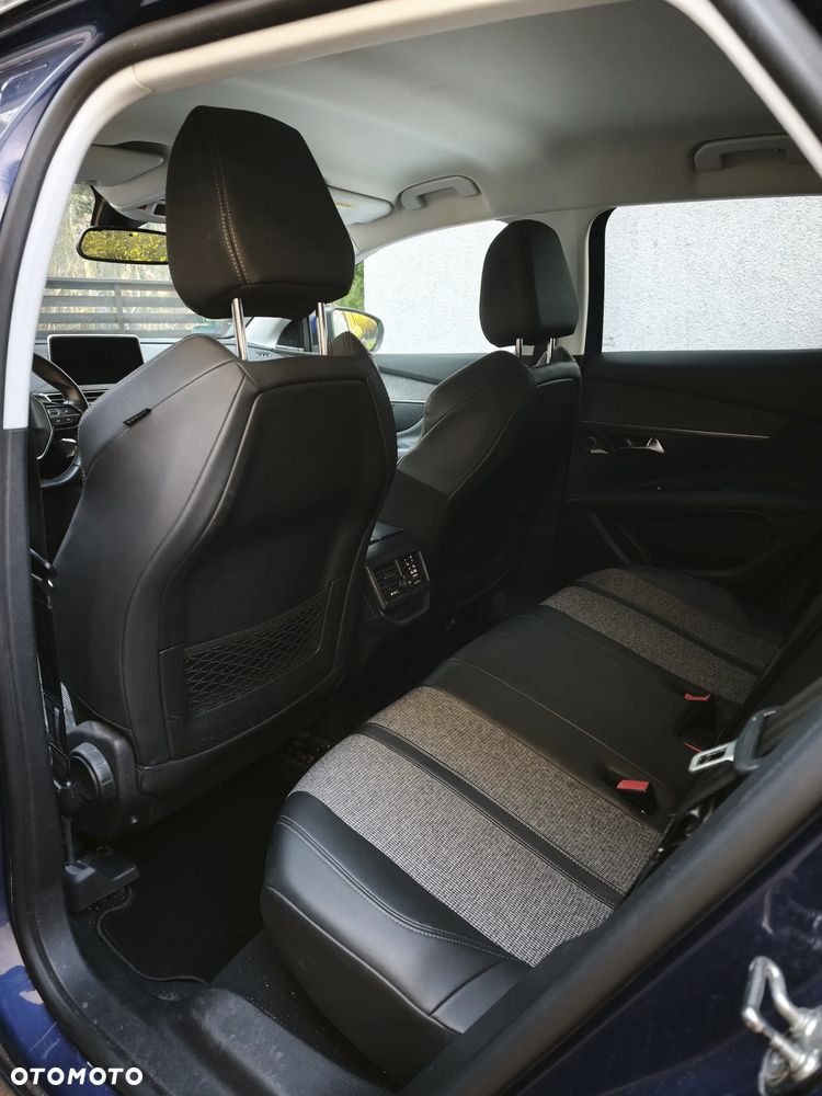 Peugeot 3008 1.6 PureTech GPF Allure S&S EAT8 - 23