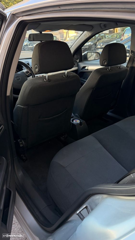 Opel Astra 1.3 CDTi Enjoy EcoFLEX - 3