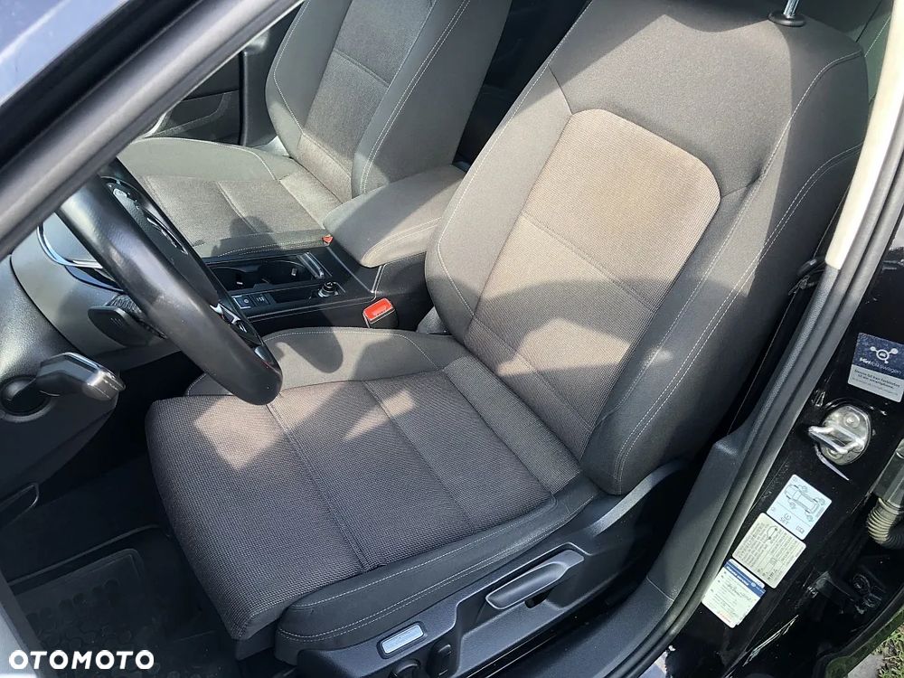 Volkswagen Passat 2.0 TDI BMT Comfortline DSG - 24