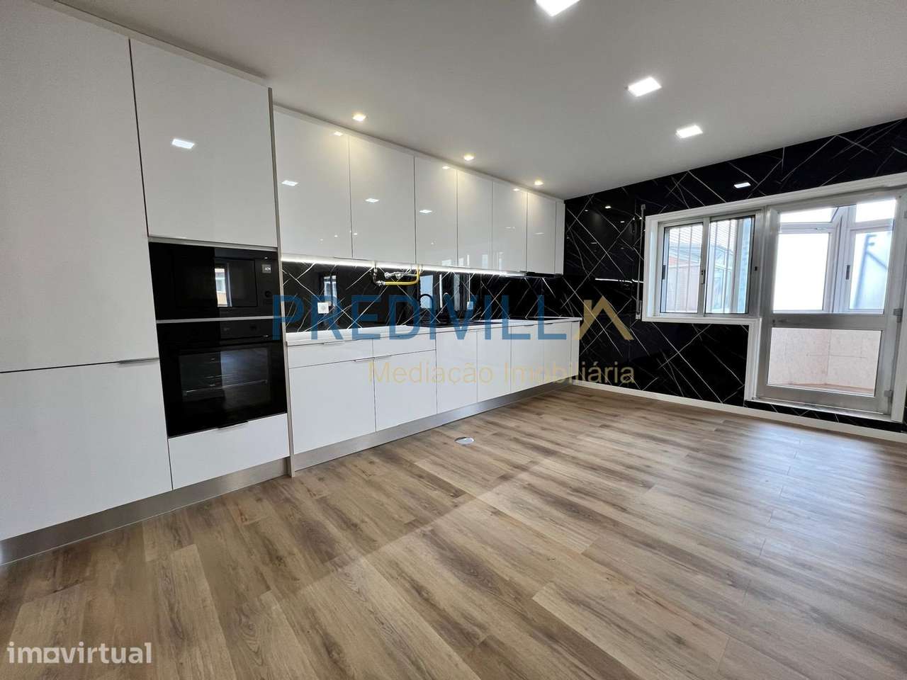Apartamento T4+1 Venda em Póvoa de Varzim, Beiriz e Argivai,Póvoa de V - Grande imagem: 3/32