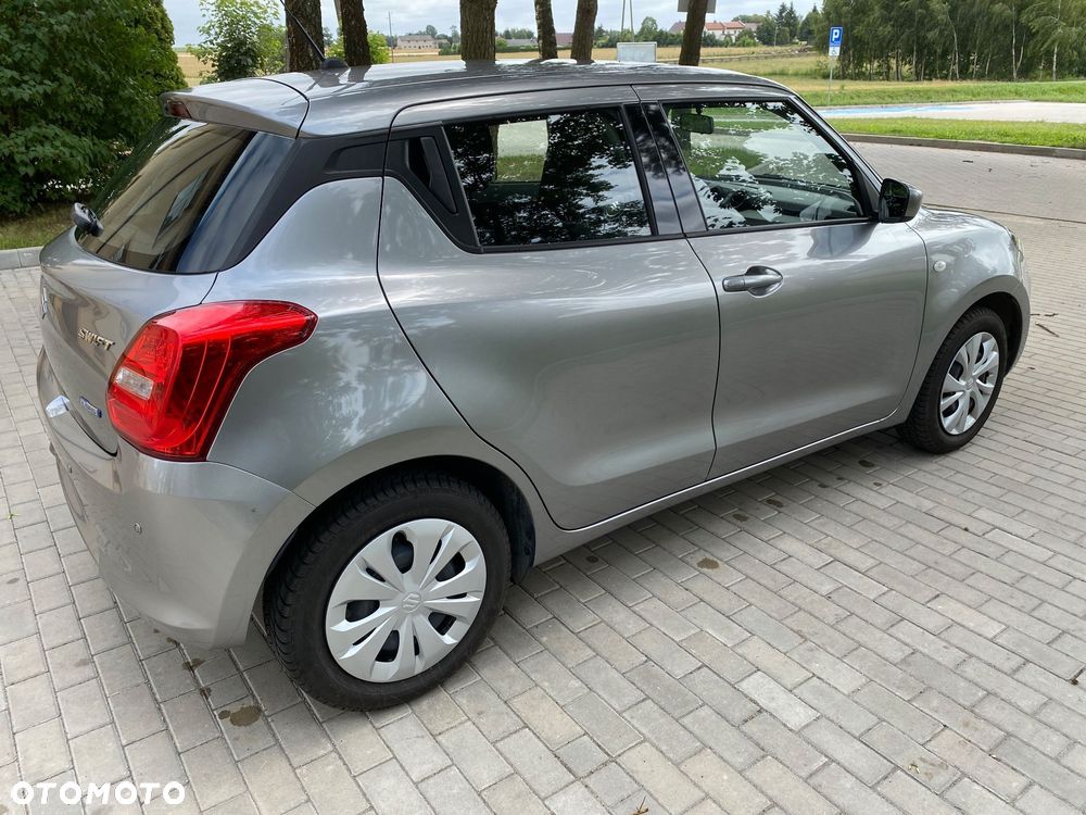 Suzuki Swift 1.2 Dualjet SHVS Premium Plus - 10
