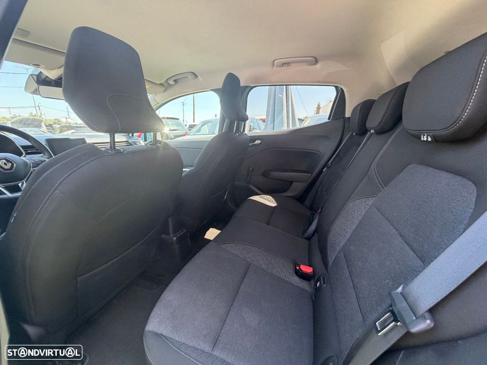 Renault Clio 1.0 TCe Exclusive - 30