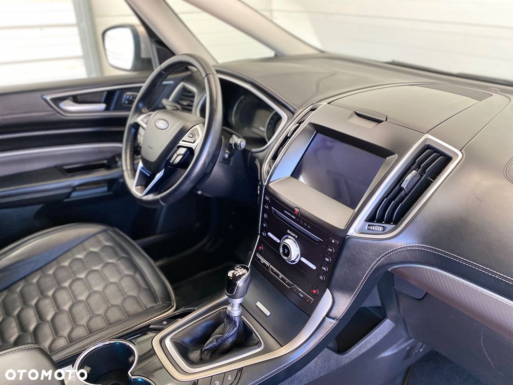 Ford S-Max 2.0 TDCi Vignale - 15