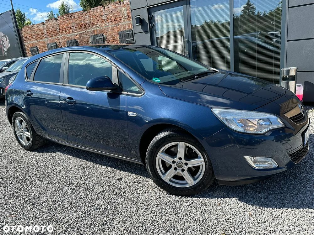 Opel Astra 1.7 CDTI DPF ecoFLEX TourerStart/Stop 150 Jahre - 26