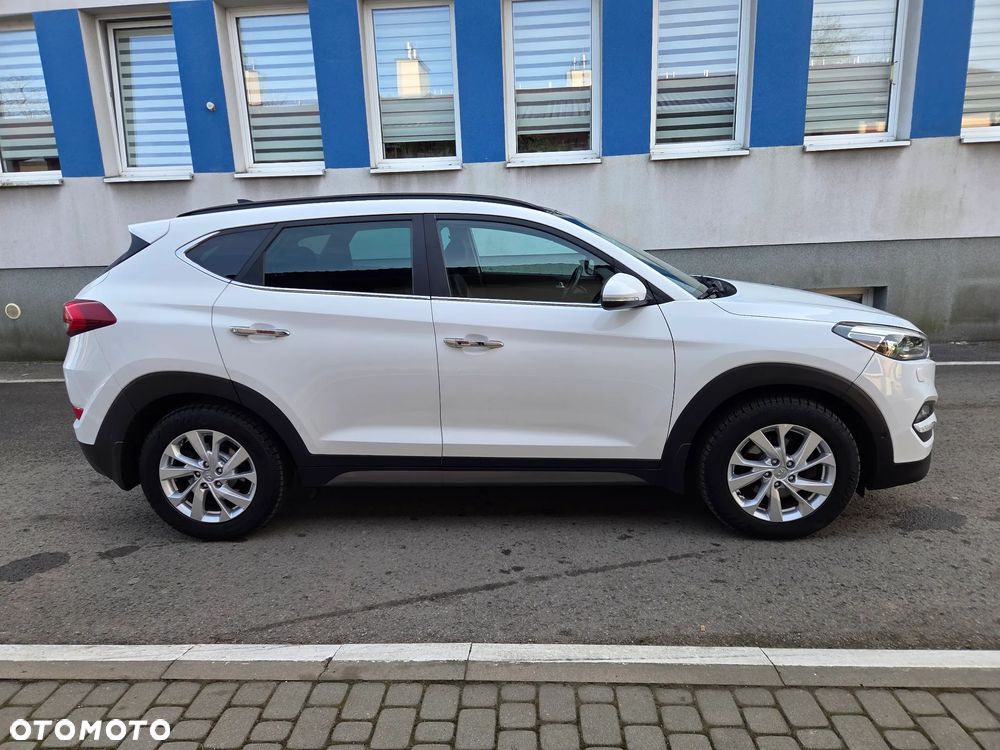 Hyundai Tucson 2.0 CRDI 4WD Automatik Premium - 6