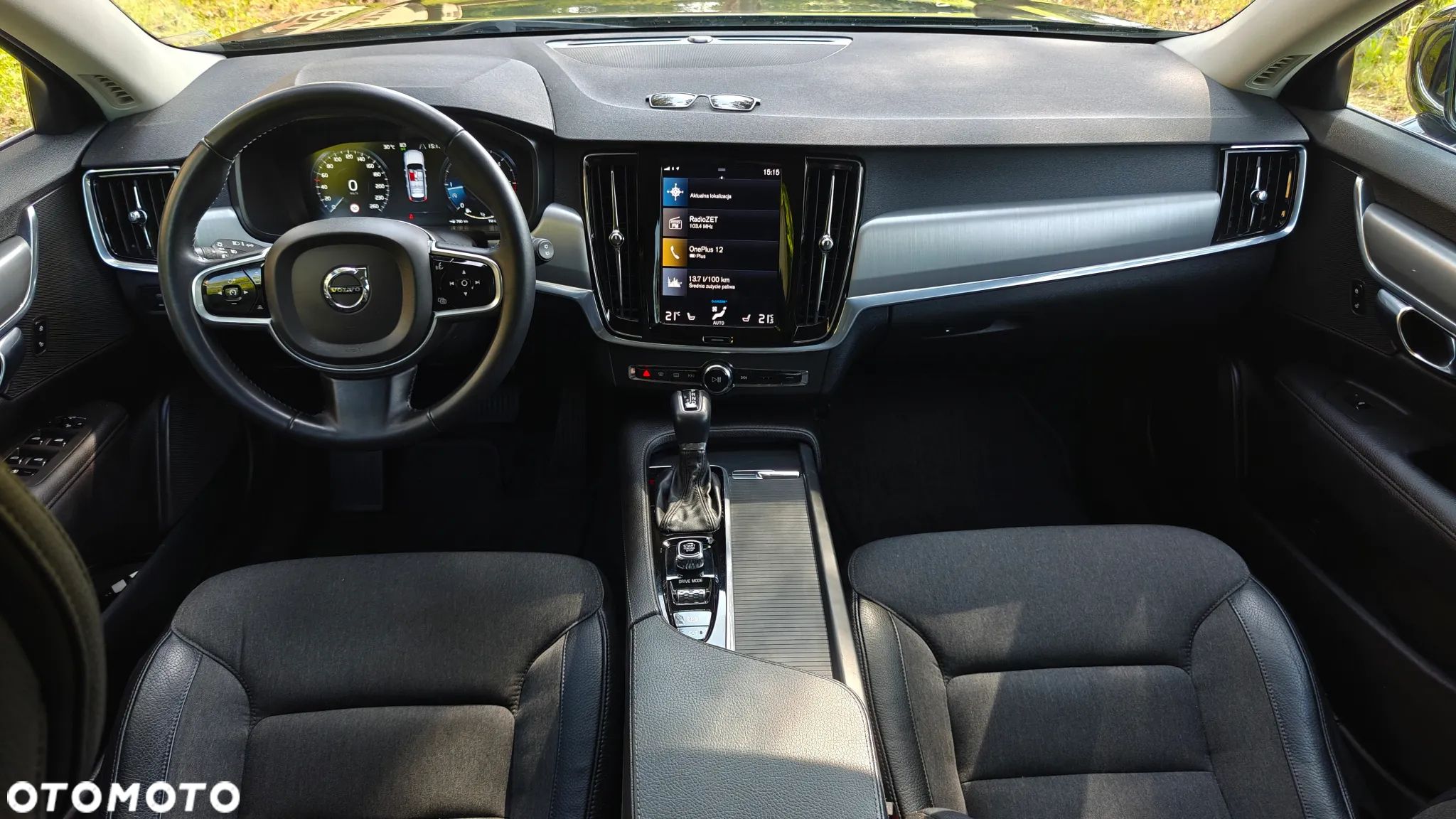 Volvo V90 D4 Momentum Pro - 28