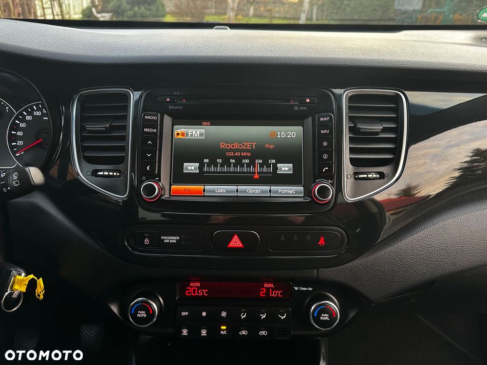 Kia Carens - 25
