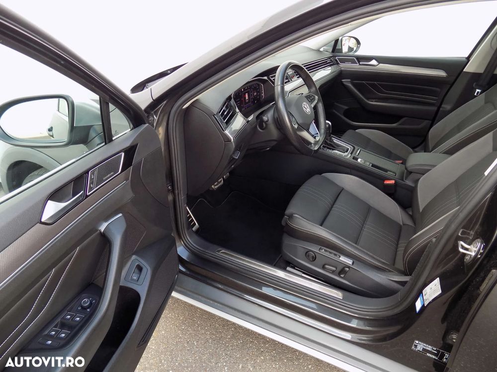 Volkswagen Passat Alltrack 2.0 TDI SCR DSG 4Motion - 13