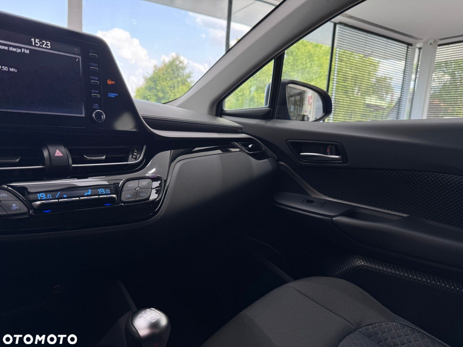 Toyota C-HR 1.2 T Comfort - 28