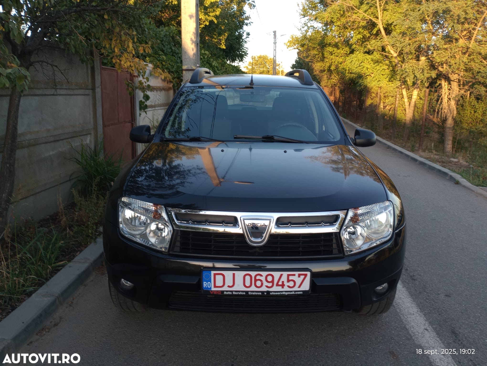 Dacia Duster 1.6 4x2 Laureate - 4