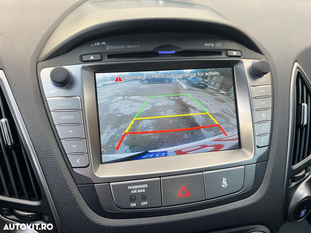 Hyundai ix35 2.0 CRDI 4WD Automatik Fifa World Cup Gold Edition - 9