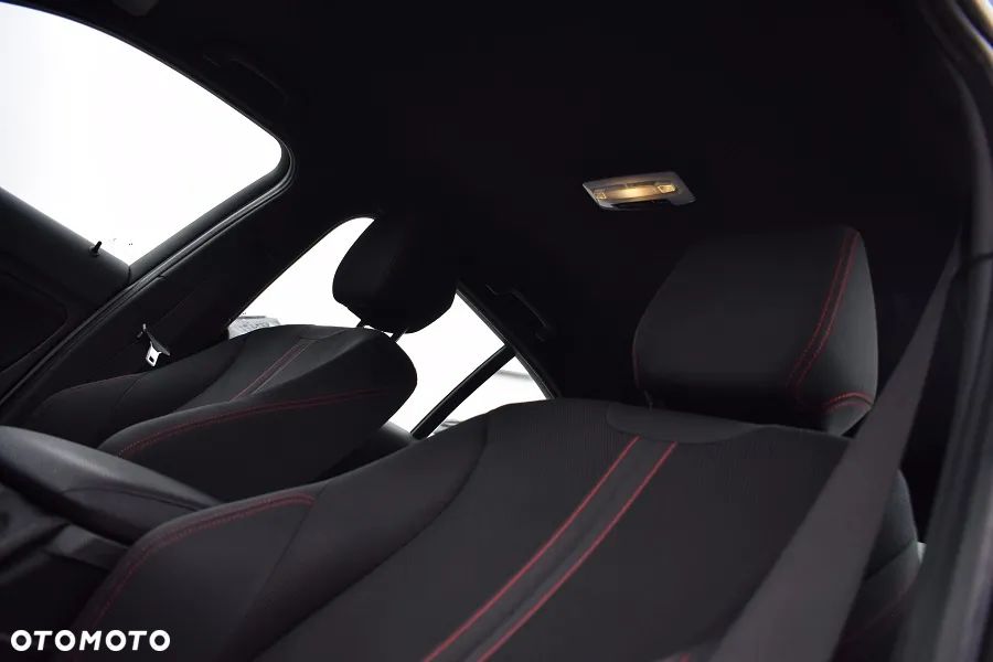 BMW Seria 1 114d Sport Line - 7