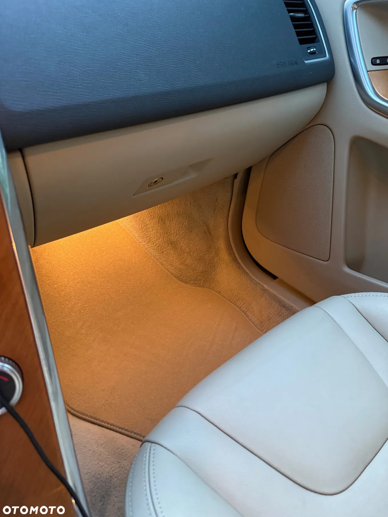 Volvo XC 60 D4 Inscription - 14