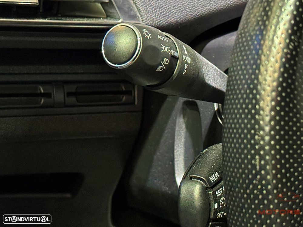 Peugeot 3008 1.2 PureTech GT Line EAT8 - 23