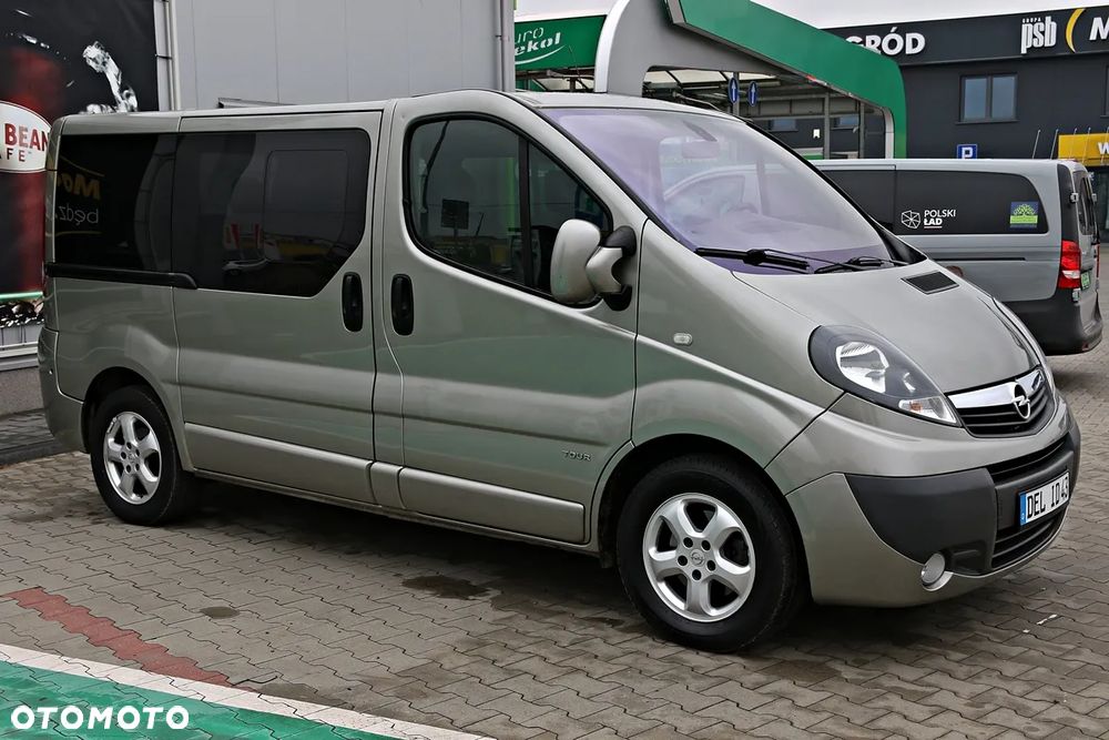 Opel Vivaro - 9