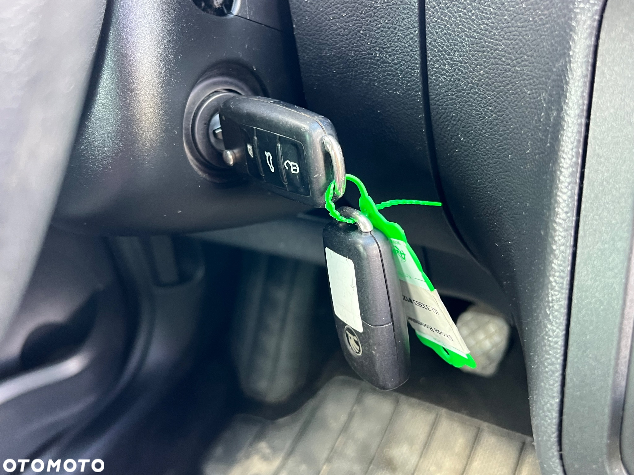 Skoda Roomster 1.6 TDI DPF Elegance PLUS EDITION - 14