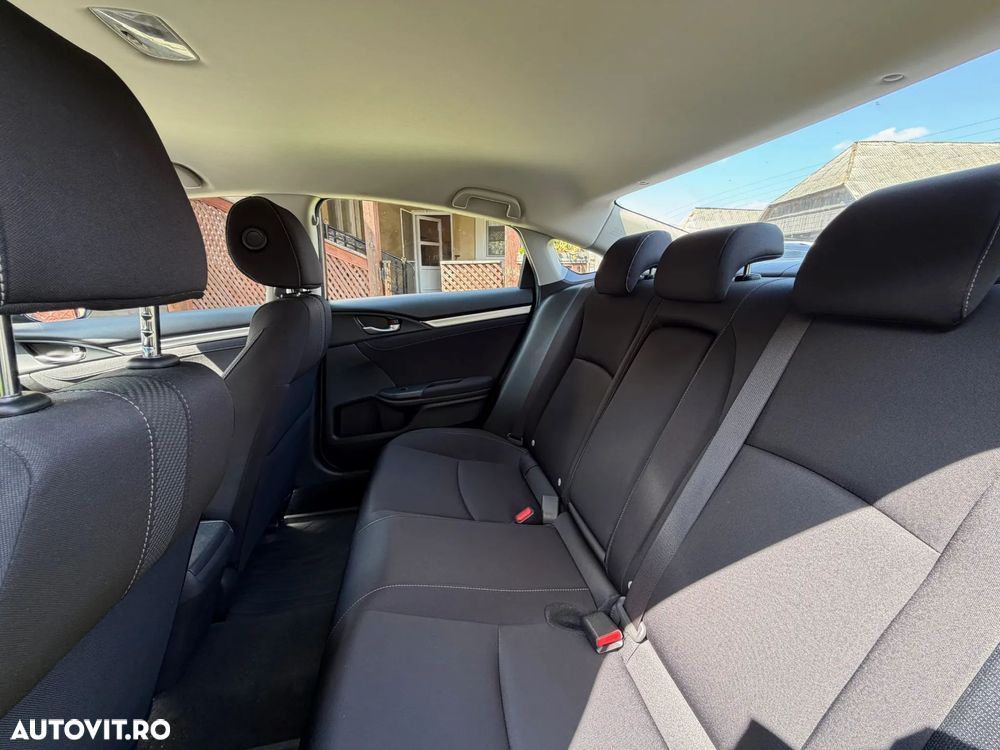 Honda Civic 1.5 VTEC Turbo Elegance Navi - 15