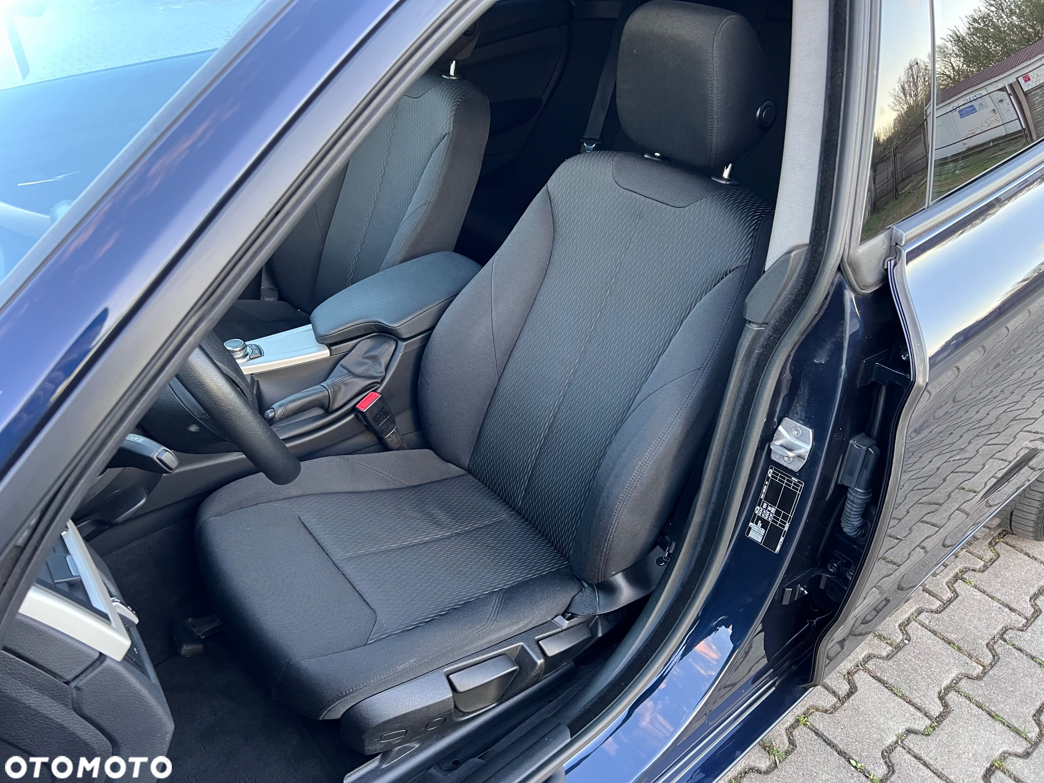BMW Seria 3 318d EU6 - 28