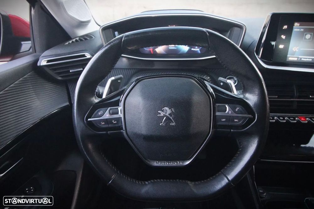 Peugeot 208 1.2 PureTech Allure EAT8 - 18