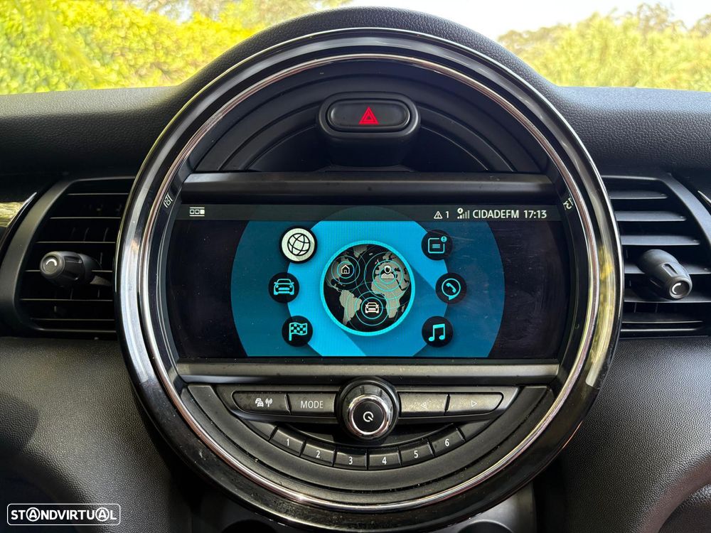 MINI 5 Portas Cooper D Aut. - 39