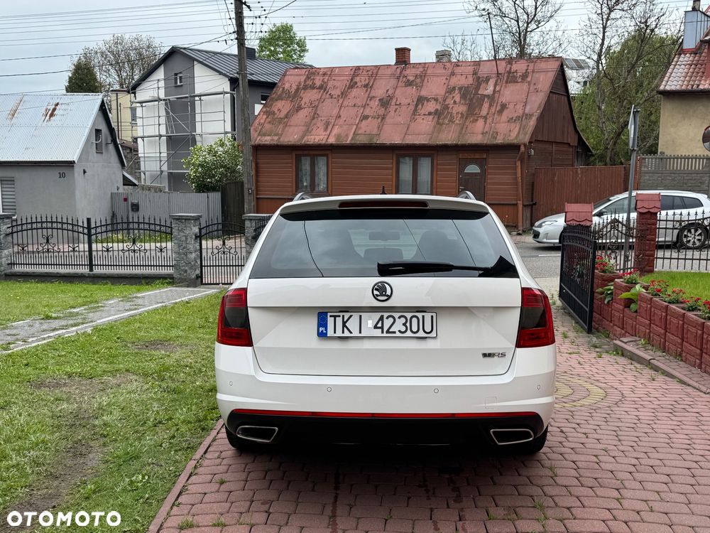 Skoda Octavia 2.0 TDI RS DSG - 4