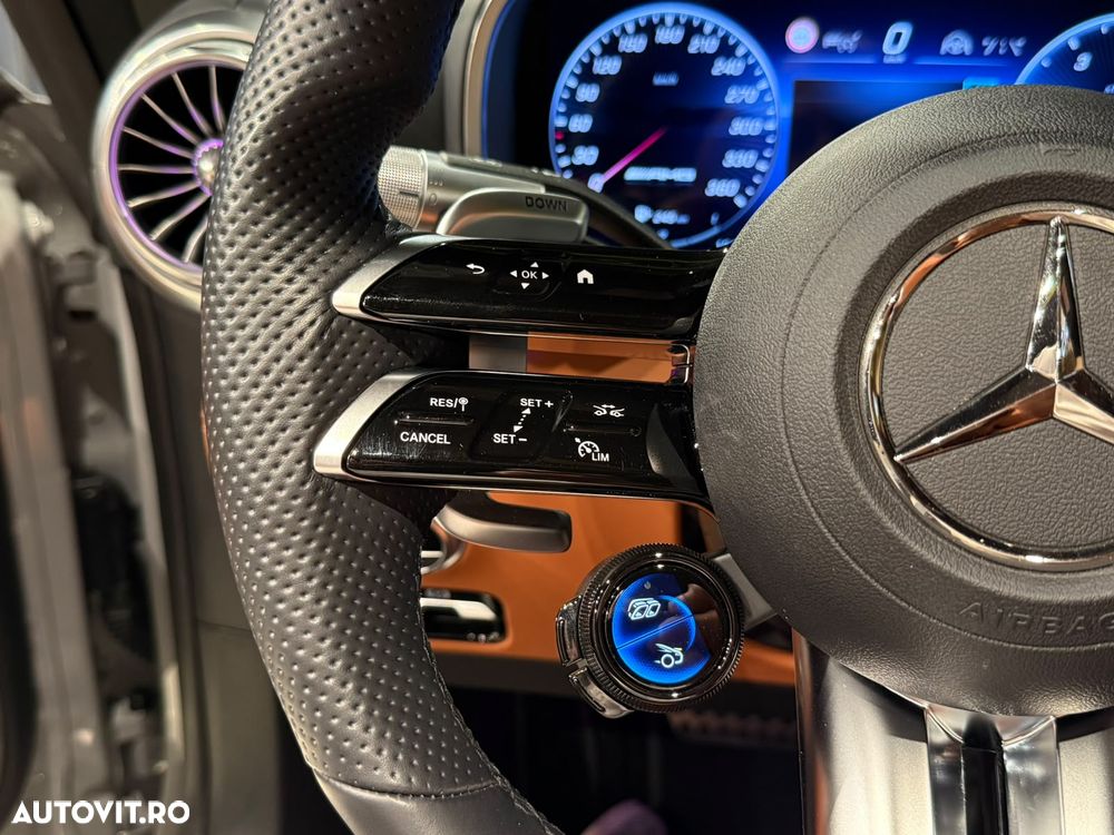 Mercedes-Benz SL 63 AMG 4Matic+ - 12