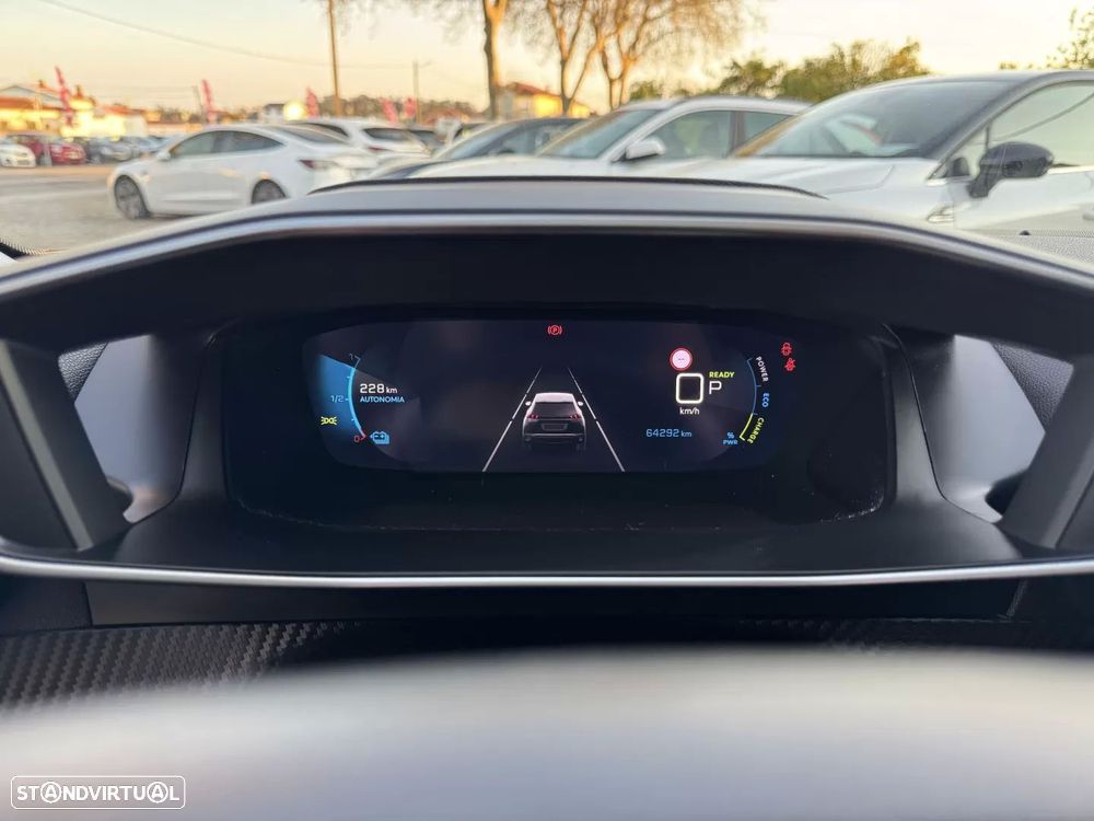 Peugeot e-2008 50 kWh Allure - 38