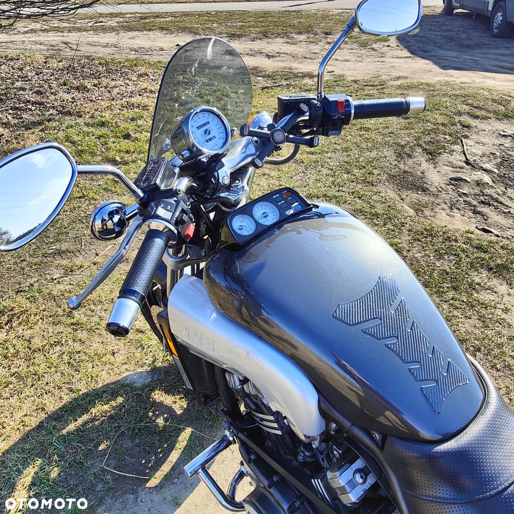 Yamaha V-MAX - 2