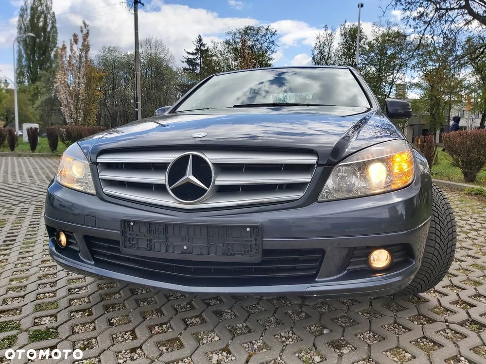 Mercedes-Benz Klasa C 200 CDI BlueEff Avantgarde - 27