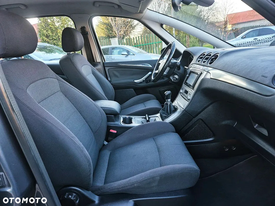 Ford S-Max 2.0 FF Titanium - 40