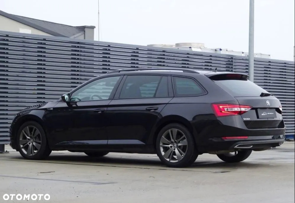 Skoda Superb 2.0 TSI Sportline DSG - 2