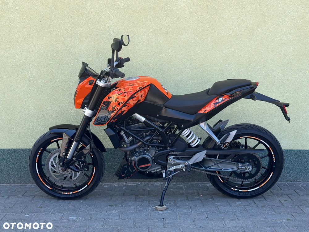 KTM Duke 125 - 23