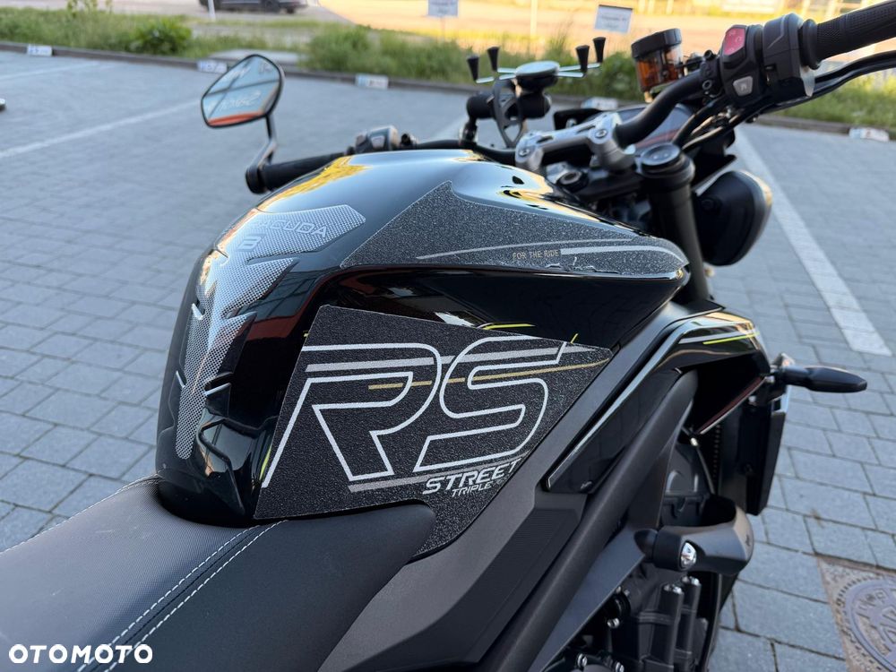 Triumph Street Triple - 5