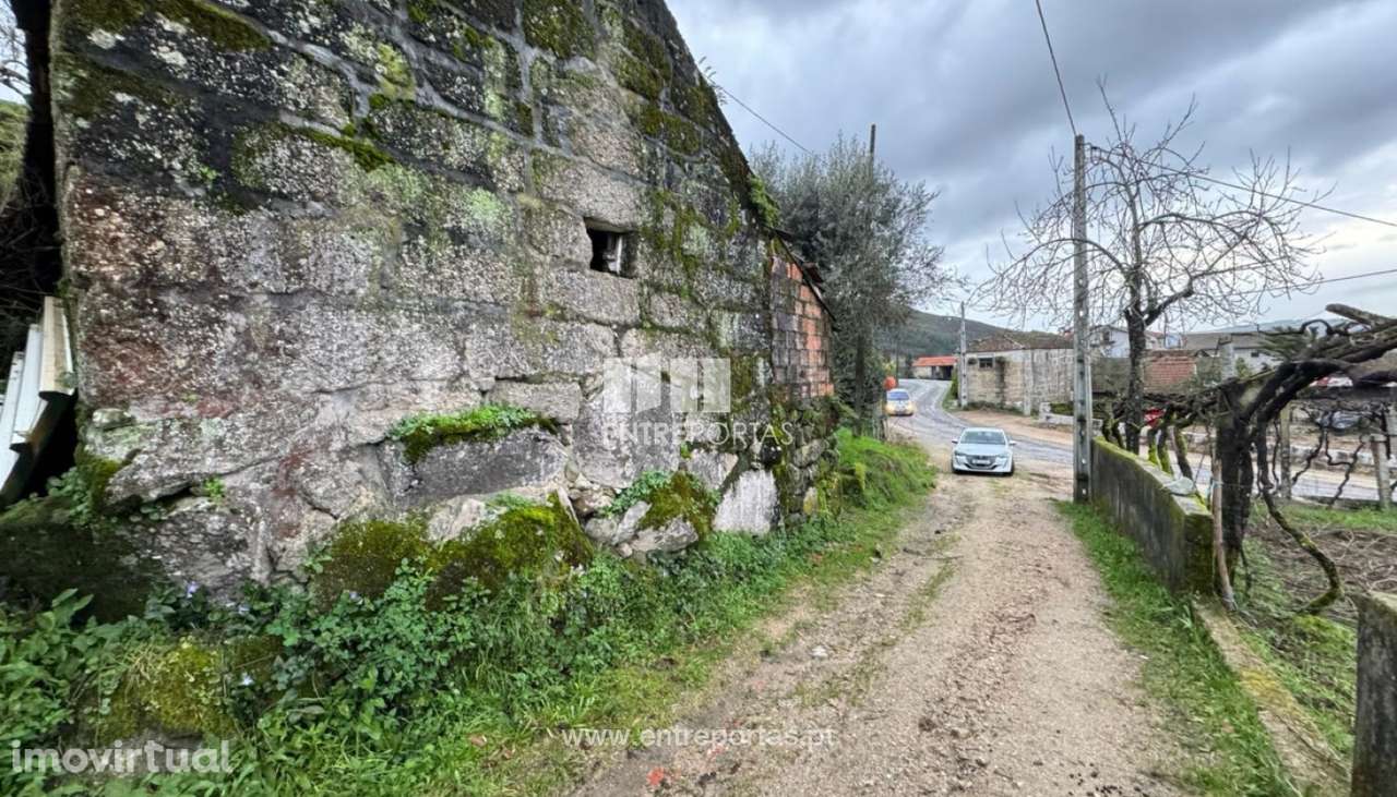 Venda Moradia para reconstrução, Avessadas e Rosém, Marco de Canave - Grande imagem: 5/24