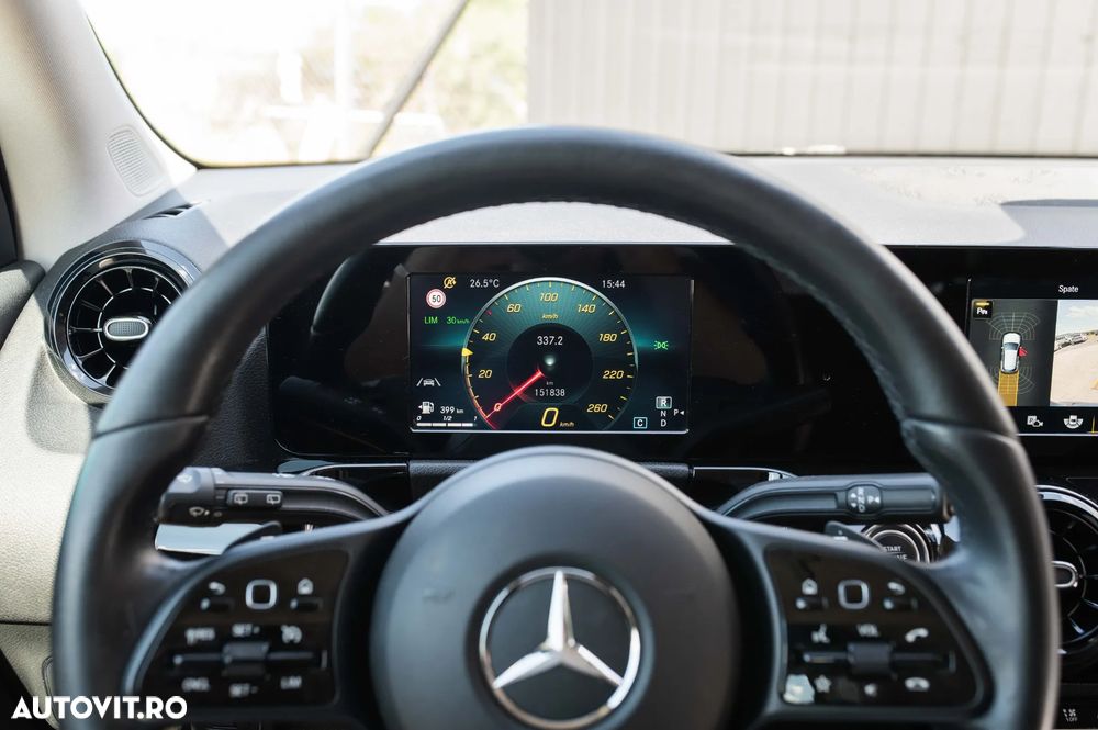Mercedes-Benz GLA 200 d Aut. - 17