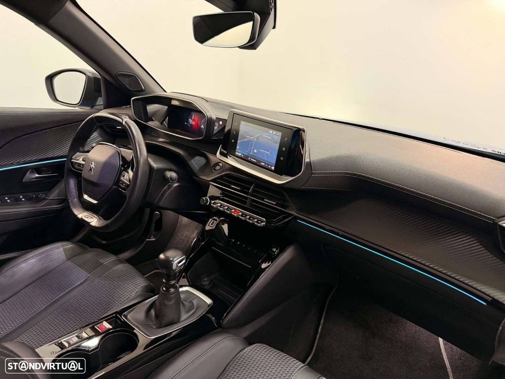 Peugeot 2008 1.2 PureTech GT Line - 14