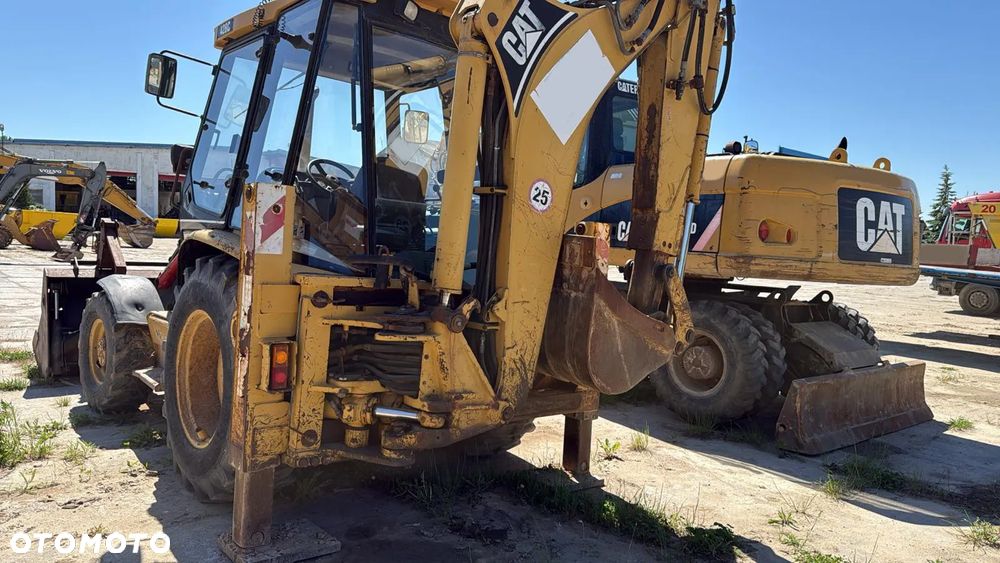 Caterpillar 428C - 4